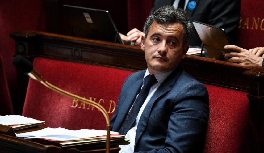 احتجاز 11 شخصا لإهانة وزير الداخلية الفرنسي
