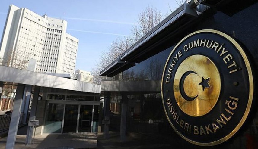 ترکیه توافق فروش نفت بین شبه‌نظامیان کُرد سوری و آمریکا را محکوم کرد
