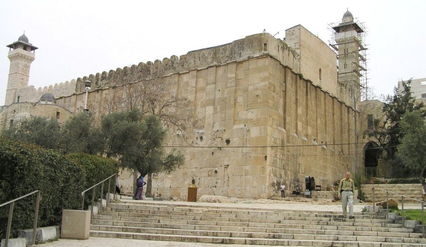 الاحتلال يغلق المسجد الإبراهيمي بذريعة 'الأعياد اليهودية'