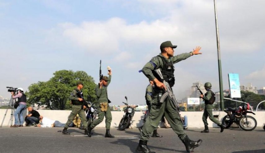 السجن 20 عاماً لجنديين أميركيين في فنزويلا بتهمة «توغل مسلح»