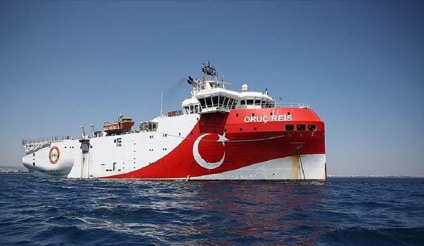 
الدفاع اليونانية تدين بشدة تحرك السفن التركية على الحدود البحرية
