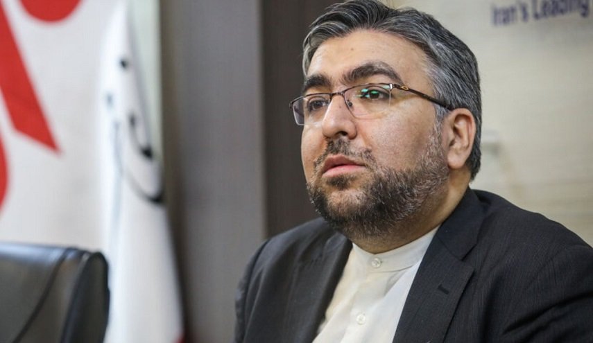 لجنة الأمن القومي ببرلمان ايران تطالب الخارجية بالرد على تصريحات ماكرون 