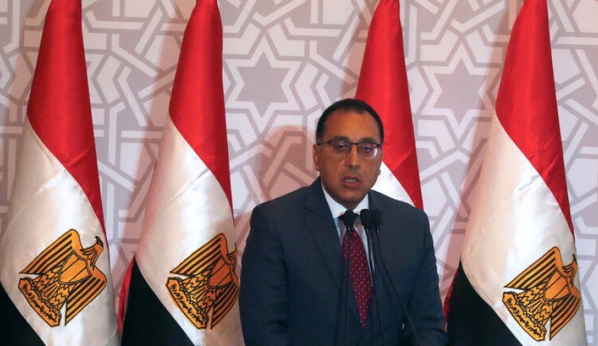 رئيس الوزراء المصري يصل الخرطوم في زيارة رسمية
