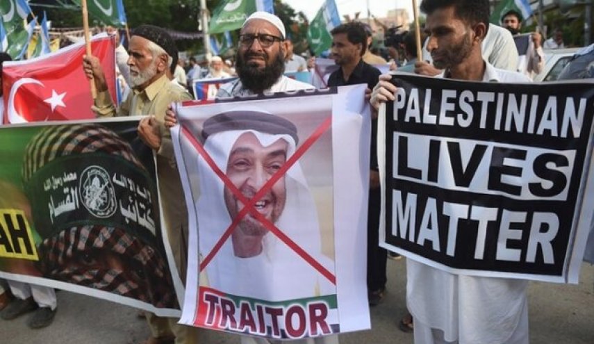 تظاهرات ده‌ها هزار پاکستانی علیه توافق امارات و رژیم صهیونیستی