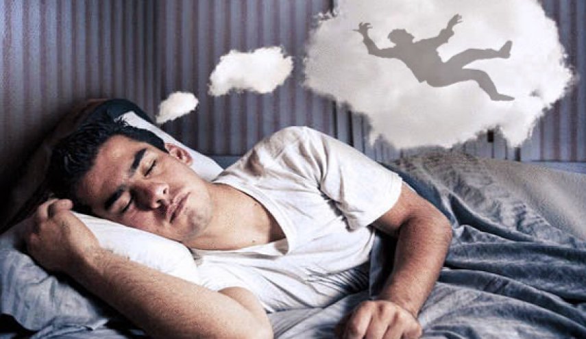 شعورك بالسقوط أثناء النوم ليس حلما'.. اعرف سببه العلمي