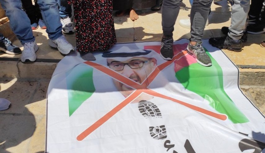 حماس محذرة بن زايد..أي زيارة للاراضي المحتلة تعد مباركة للجرائم الإسرائيلية
