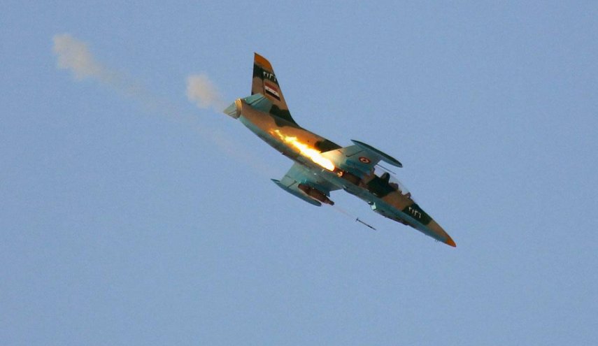 الطيران الحربي يدمر مواقع إرهابية شمال إدلب