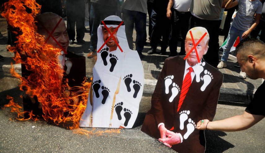 بالصور.. الجزائريون يحذفون اسم دبي انتصار لفلسطين