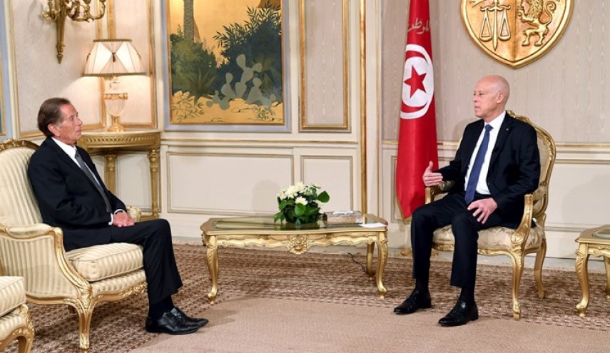 موقف غريب من الرئيس التونسي ازاء التطبيع الاماراتي، فماذا قال؟