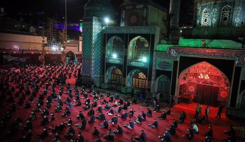 بالصور.. بنظم جديد ايران تقيم مراسم ذكرى استشهاد الامام الحسين (ع)