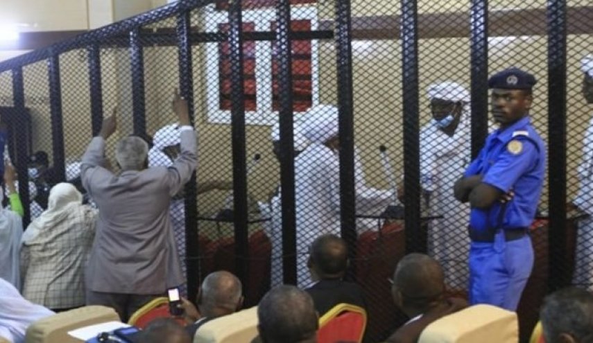 محاکمه عمر البشیر و متحدانشان به اتهام کودتای 1989 از سر گرفته شد