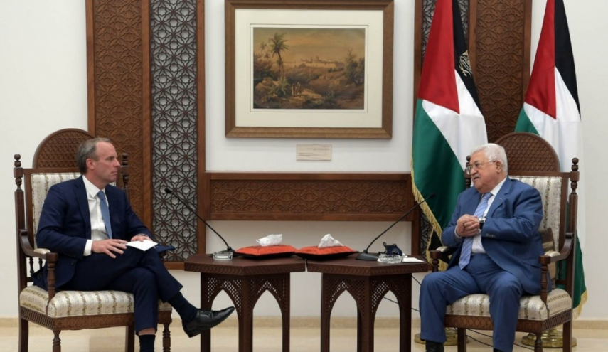 وزير خارجية بريطانيا يلتقي رئيس السلطة الفلسطينية