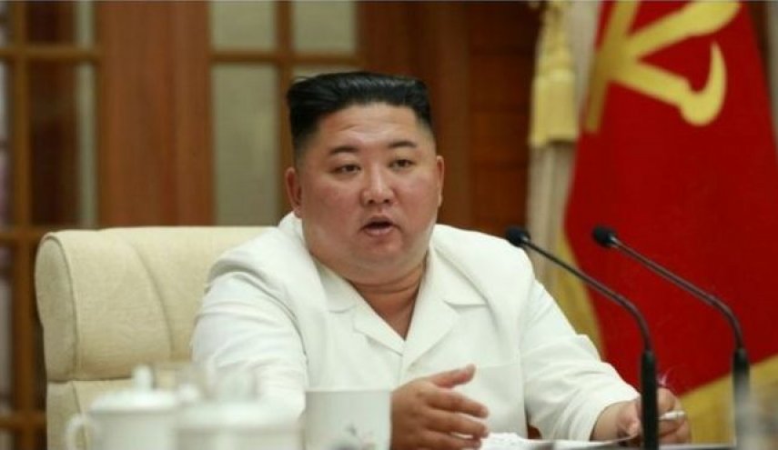 زعيم كوريا الشمالية يظهر في العلن ويحذر من كورونا وإعصار بافي