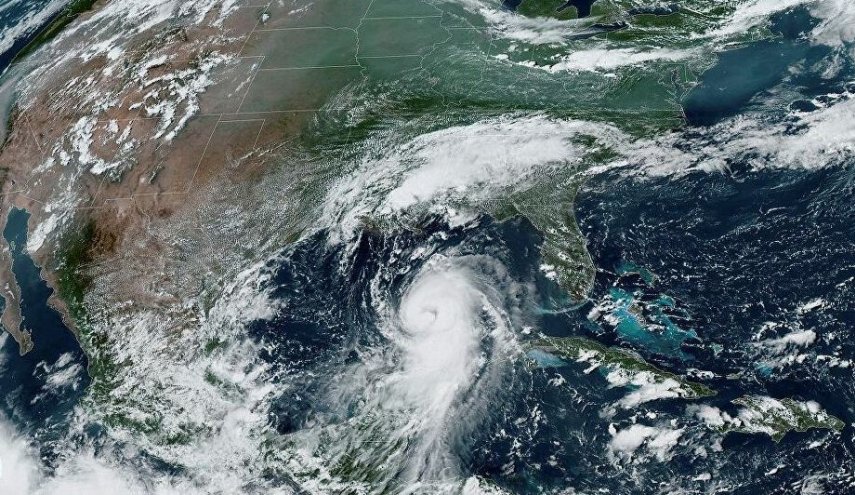  الإعصار لورا 'البالغ الخطورة' يضرب اليابسة الأميركية
