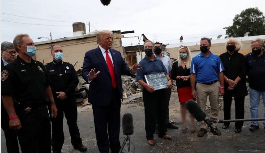 ترامپ در بازدید از شهر کنوشا: این واقعا تروریسم داخلی است