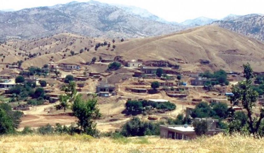 نزوح أهالي 5 قرى عراقية جراء القصف التركي في دهوك