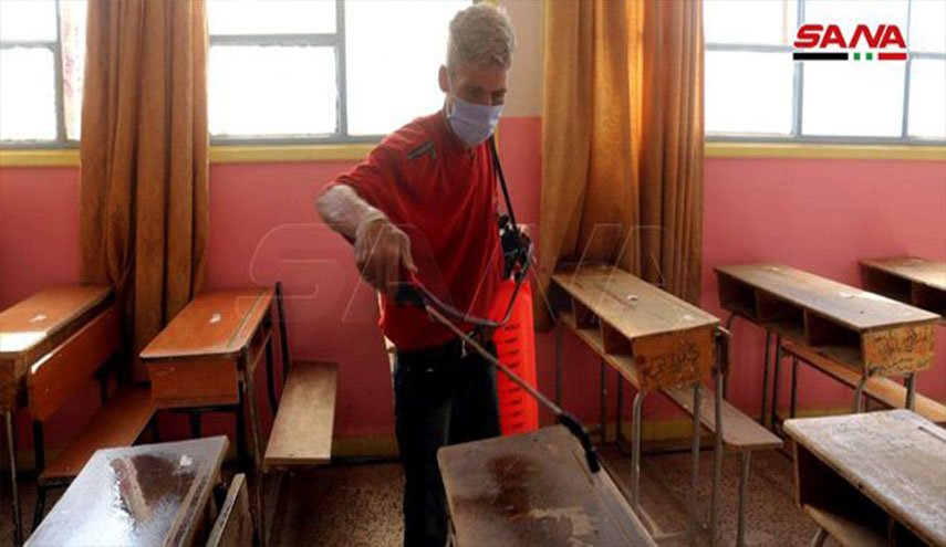 دير الزور تنظف وتعقم المدارس استعدادا لاستقبال العام الدراسي الجديد
