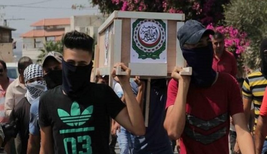 جوانان فلسطینی «اتحادیه عرب» را خاک کردند