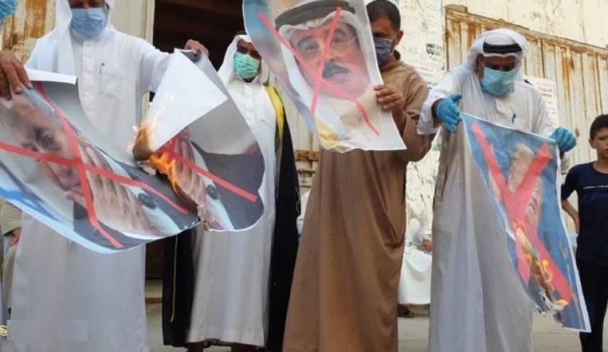 علماء البحرين يتبرؤون من النظام البحريني ويصفونه بالخائن المتآمر