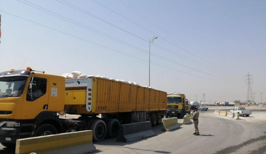 بغداد ترسل 13 ألف طن مساعدات غذائية إلى لبنان