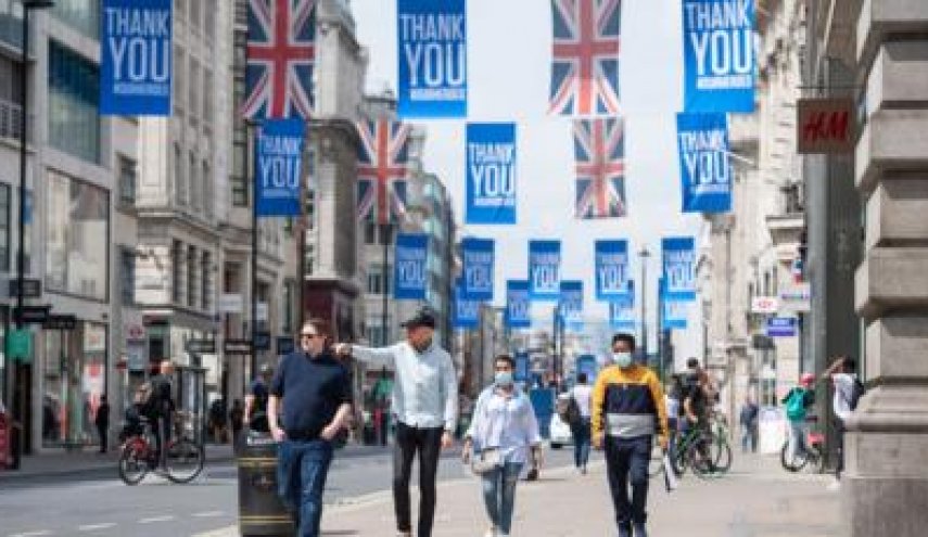 بريطانيا تفرق محتجين في لندن تظاهروا ضدإجراءات العزل العام