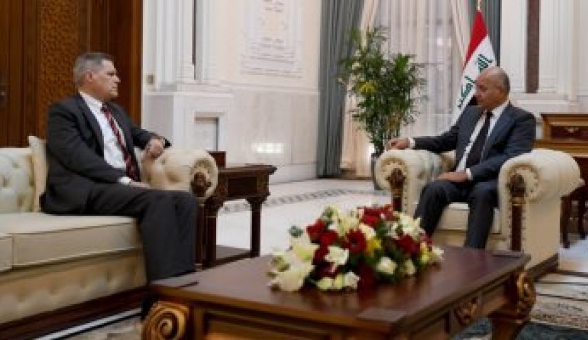 الرئيس العراقي يؤكد للسفير الأمريكي ضرورة احترام سيادة العراق