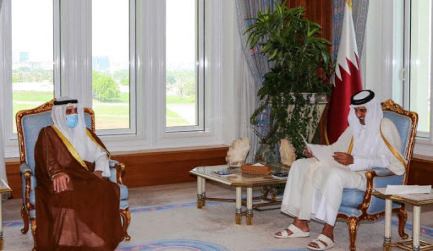 رسالة خطية من ولي عهد الكويت الى أمير قطر
