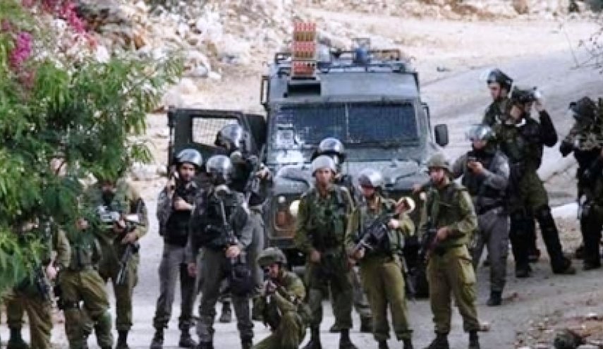 ادامه یورش ها و بازداشت ها در کرانه باختری