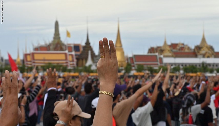 وقفة احتجاجية غير مسبوقة ضد ملك تايلاند 