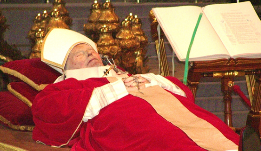 سرقة أثر من دماء القديس يوحنا بولس الثانى من كاتدرائية فى إيطاليا
