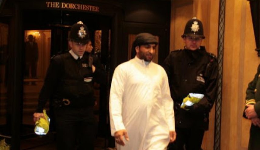 بريطانيا تدين ناشطا بحرينيا بدلا عن ادانة المعتدين عليه