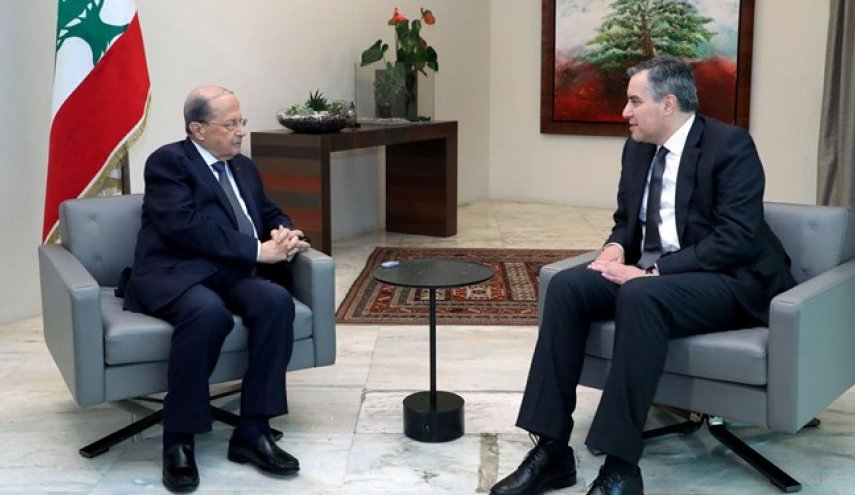 رئیس جمهور لبنان با کناره‌گیری «مصطفی ادیب» موافقت کرد
