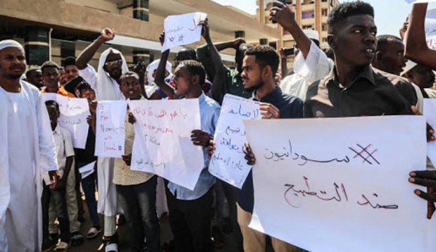 5 أحزاب سودانية تؤكد رفضها التطبيع مع الكيان الاسرائيلي