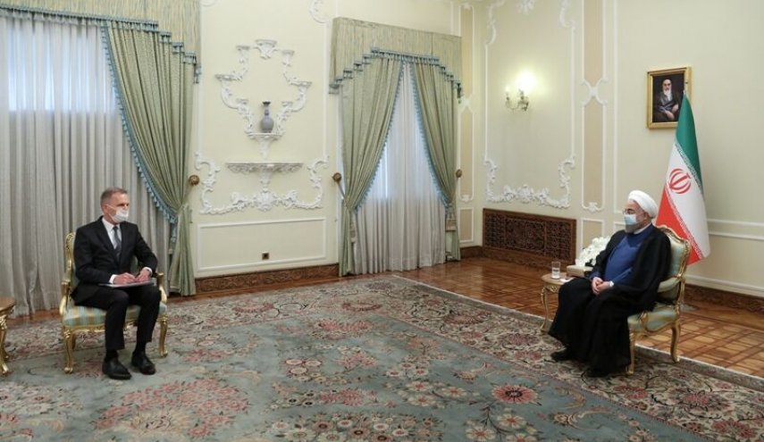روحاني يدعو لتوسيع التعاون بين طهران وبرلين دون الاكتراث للحظر الامريكي