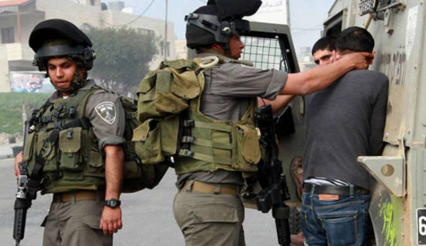  قوات الاحتلال تعتقل شابا مقدسيا من العيسوية 