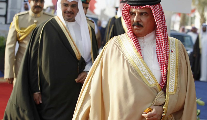 لماذا لم يشارك الملك البحريني في عزاء أمير الكويت؟