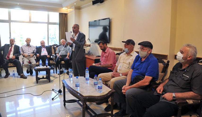 المشاركون في وقفة تضامنية في دمشق يؤكدون على ضرورة وقف التطبيع