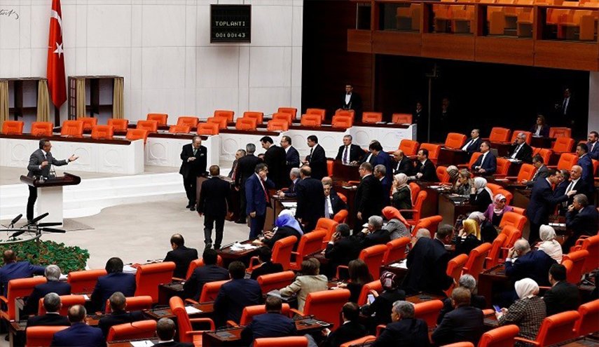 البرلمان التركي قد ينظر في مسألة إرسال عسكريين أتراك إلى أذربيجان