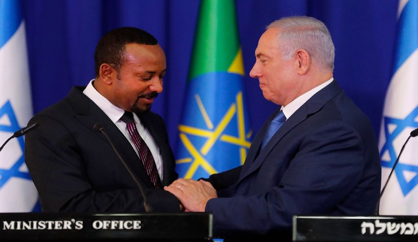 رئيس وزراء اثيوبيا يهنئ نتنياهو بالتطبيع الخياني