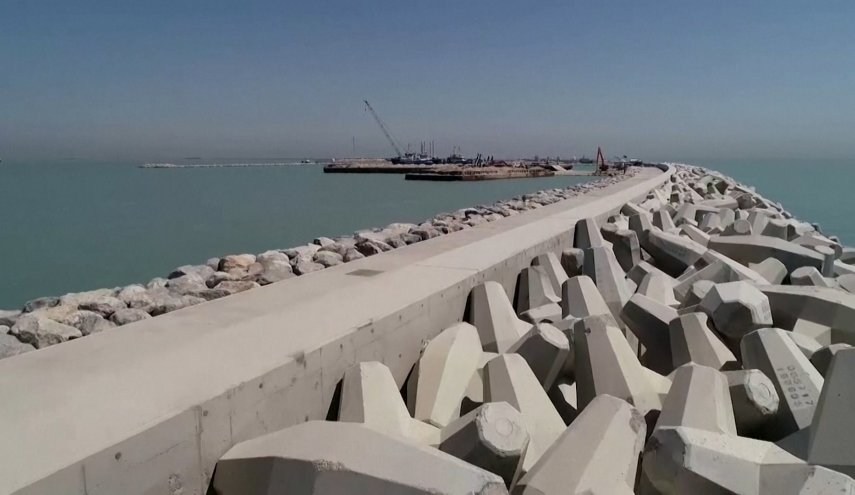 النقل العراقية تكشف مصير ميناء الفاو بعد حادثة الانتحار 