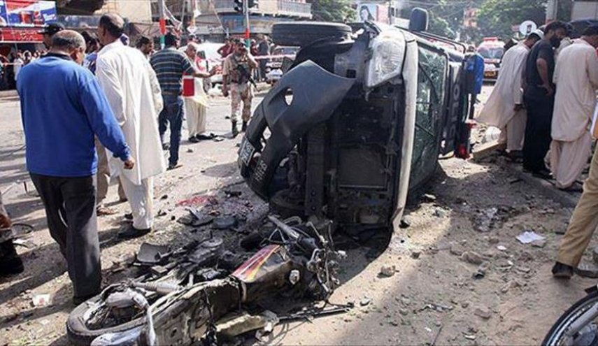 انفجار و تیراندازی جان ۱۲ نظامی را در پاکستان گرفت

