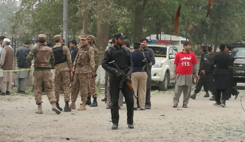 مقتل 20 جنديا باكستانيا في هجومين منفصلين
