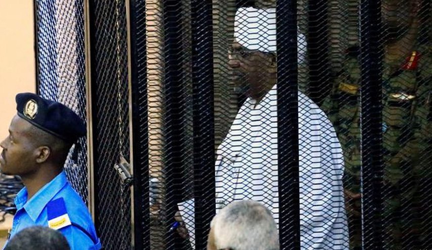 سفر دادستان دیوان کیفری بین‌المللی به سودان برای تحویل عمر البشیر به لاهه