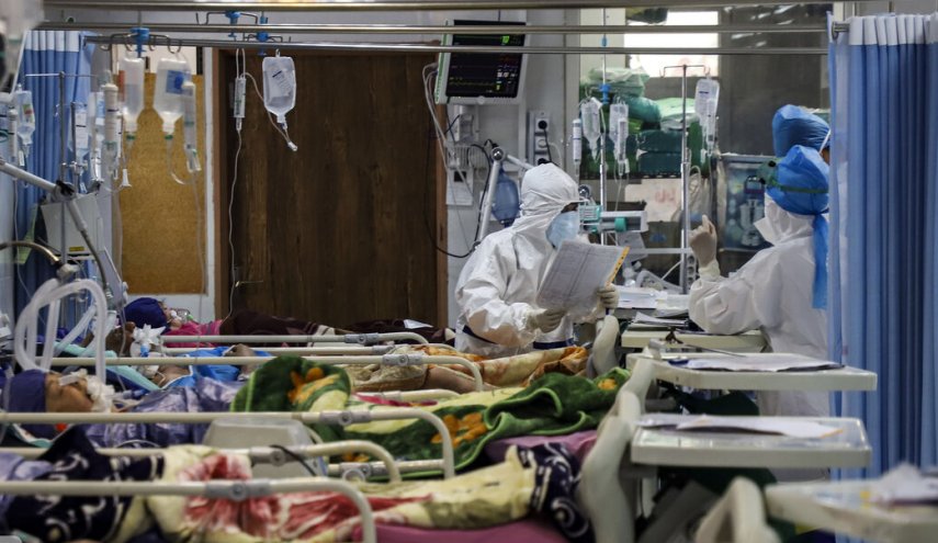 ظرفیت تخت‌های مراقبت ویژه بیمارستان‌های تهران درحال تکمیل است/ دورکاری هنوز مصوب نشده است