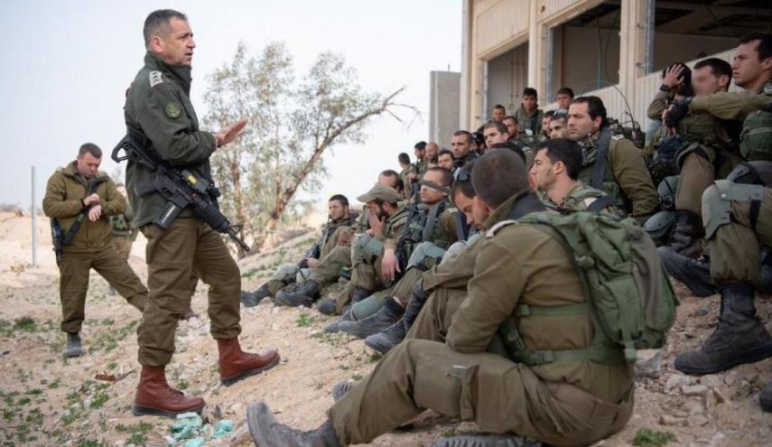  رئيس أركان جيش الاحتلال  لقادة لواء مظليين : 'استعدوا للحرب'