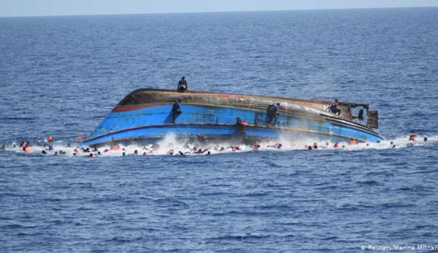 مرگ ۴ نفر در واژگونی قایق پناهجویان در کانال مانش
