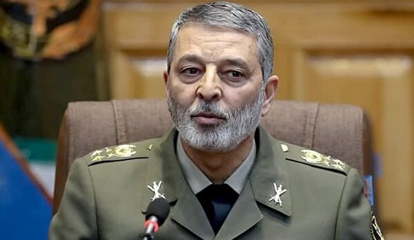 فرمانده کل ارتش: قدرت های خارجی عامل بحران های منطقه هستند