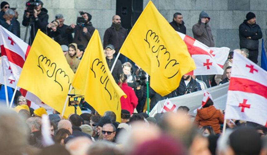 أحزاب المعارضة الجورجية تعتبر نتائج الانتخابات البرلمانية غير شرعية وتدعو الشعب للاحتجاج