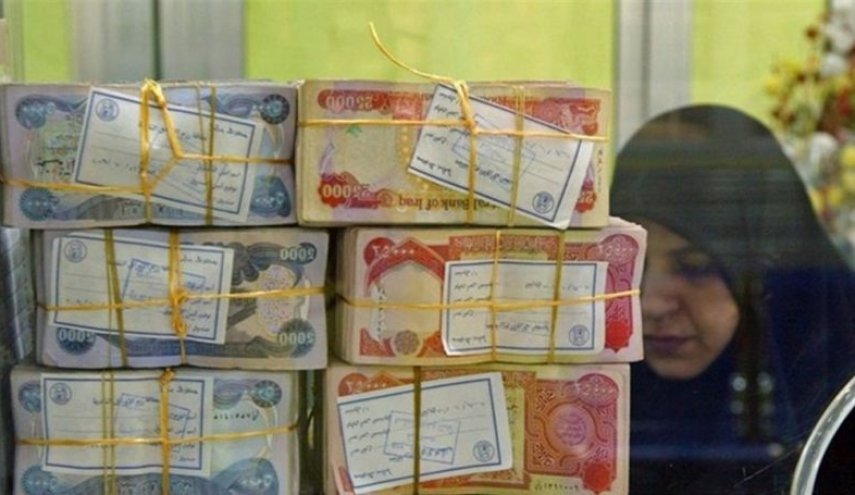 المالية النيابية تعلق بخصوص صرف رواتب الموظفين في العراق