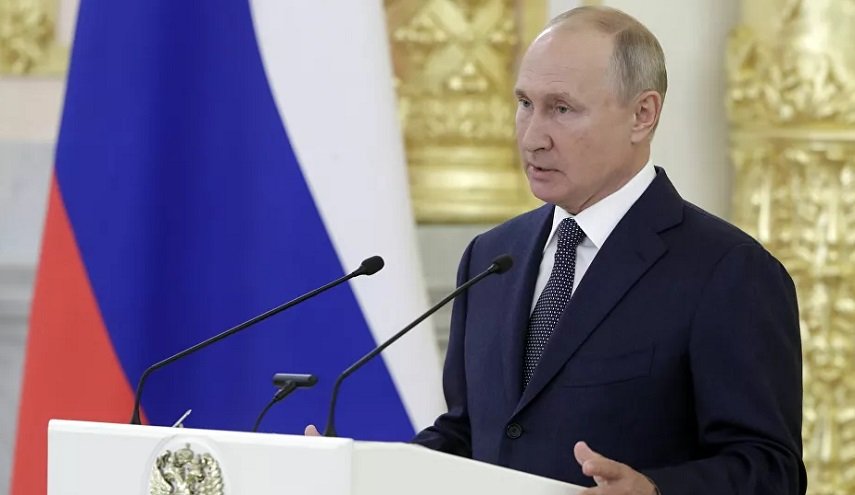 بوتين يقرأ آيات من القرآن في لقاء مع ممثلي الأديان